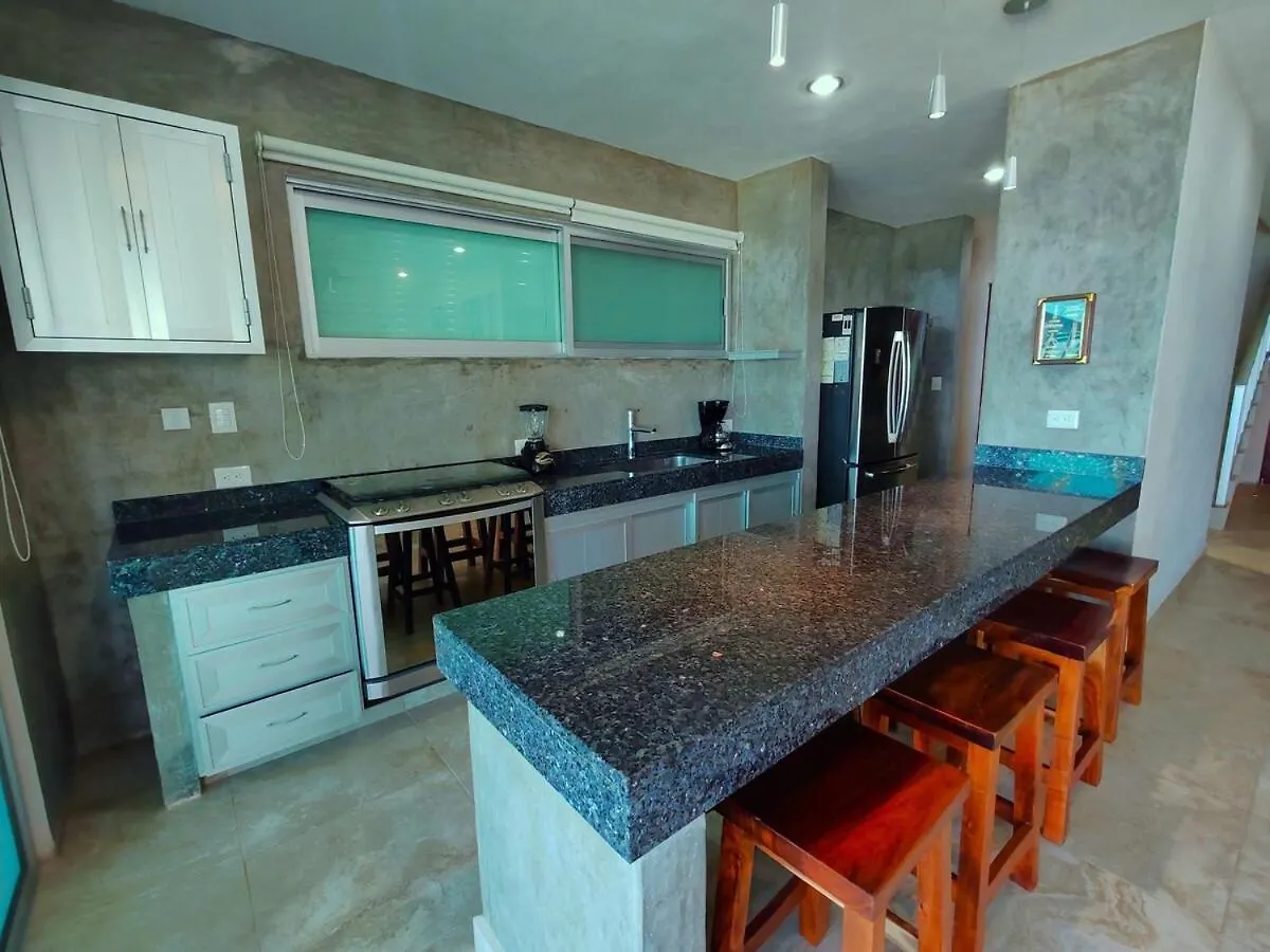 Holiday home Casa Paloma Oceanfront House At Puerto Morelos
